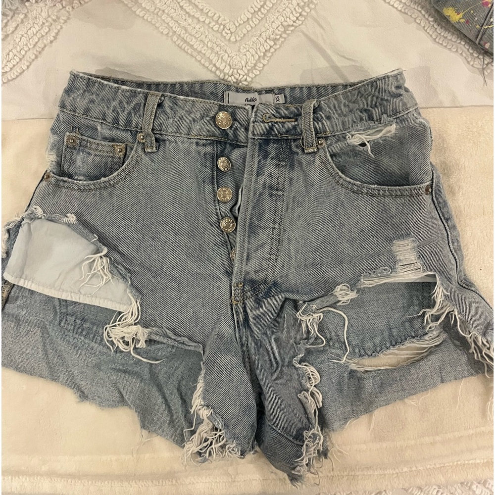 Adika shorts